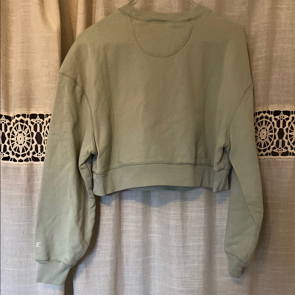 Everlane Cropped Crewneck Sweatshirt in Sage Green - Picture 4 of 8